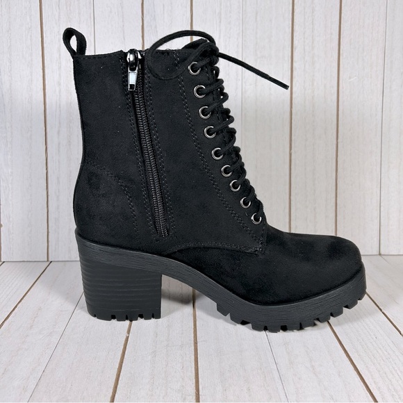 WOMEN'S BOOTS (FUZZY-S) - Picture 4 of 5